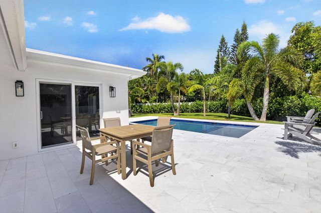 135 SE 28th Court, Boynton Beach, FL 33435