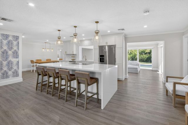 135 SE 28th Court, Boynton Beach, FL 33435