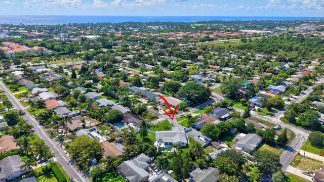 135 SE 28th Court, Boynton Beach, FL 33435