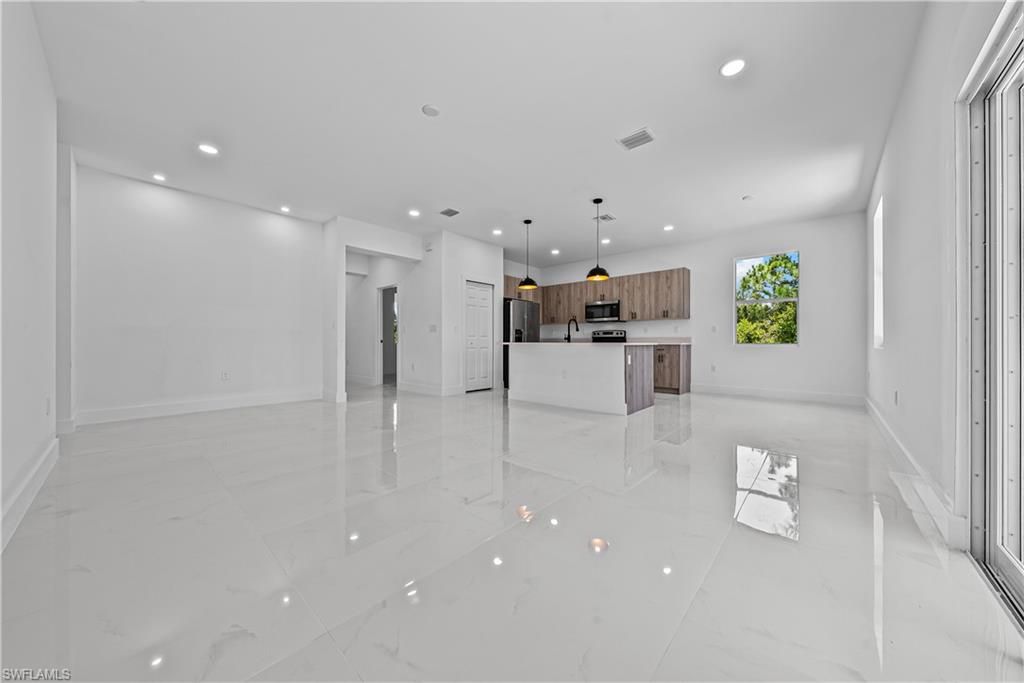 3401 50th ST W, LEHIGH ACRES, FL 33971 — photo 2
