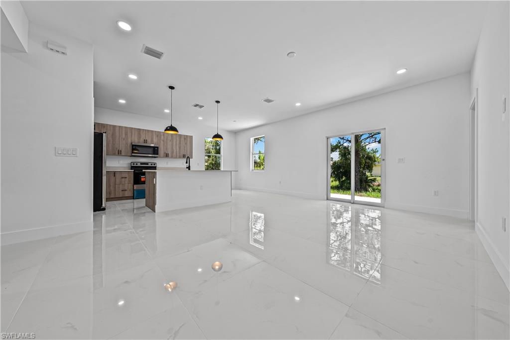 3401 50th ST W, LEHIGH ACRES, FL 33971 — photo 3