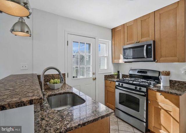 2509 OBERLIN DR, Alexandria, VA 22307