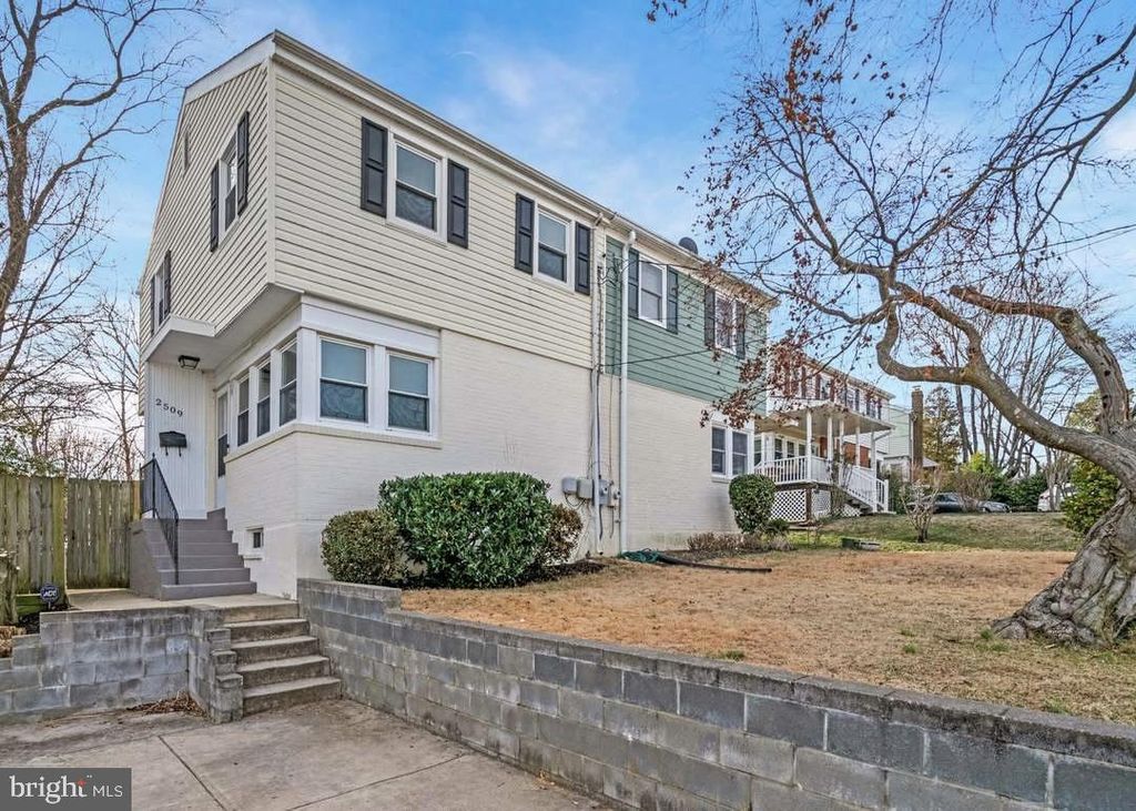 2509 OBERLIN DR, Alexandria, VA 22307