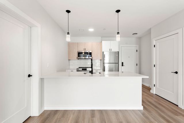 10 Somerset 306, Winthrop, MA 02152
