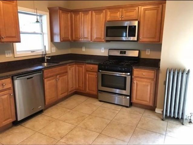 81 Hawthorne St, 1, Lynn, MA 01902