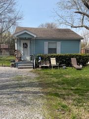 405 S Wooldridge Rd, Hopkinsville, KY 42240