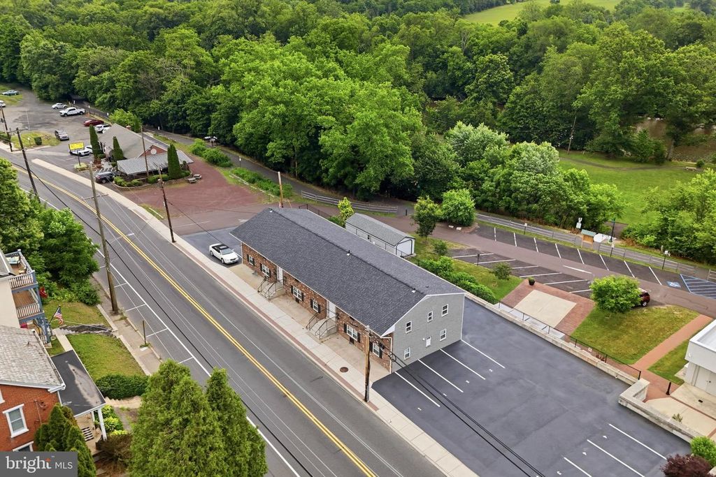 350 MAIN ST, Schwenksville, PA 19473