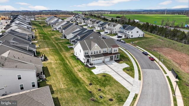 74 GRAND OVERLOOK DR, Gettysburg, PA 17325