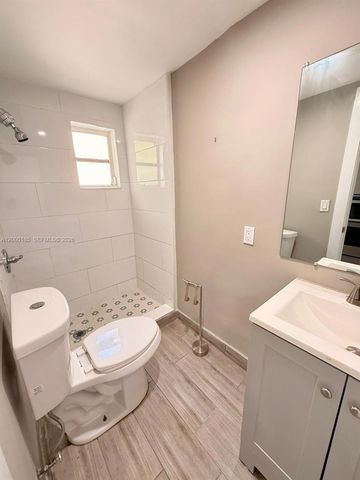 1151 NE 18th St 2, Fort Lauderdale, FL 33305