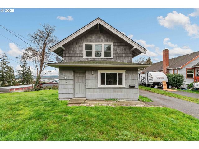 1392 N 8TH St, Coos Bay, OR 97420