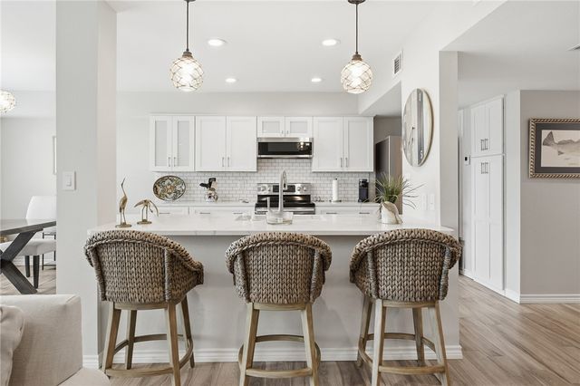 2404 Bayhouse Dr 2404, Rockport, TX 78382