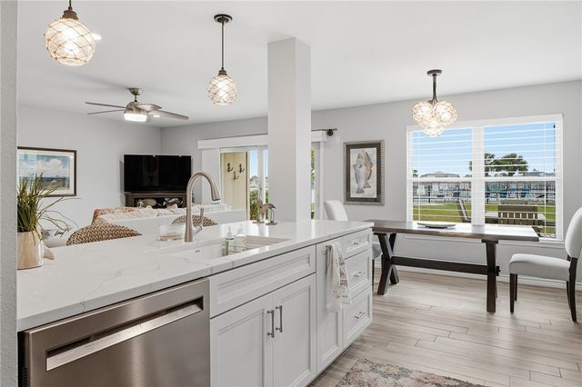 2404 Bayhouse Dr 2404, Rockport, TX 78382