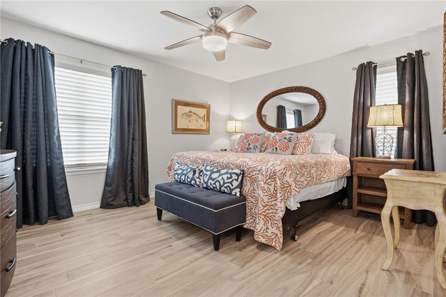 2404 Bayhouse Dr 2404, Rockport, TX 78382