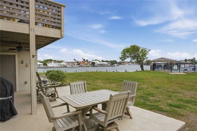 2404 Bayhouse Dr 2404, Rockport, TX 78382