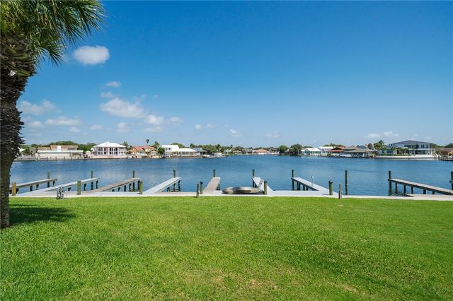 2404 Bayhouse Dr 2404, Rockport, TX 78382