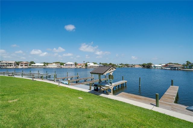 2404 Bayhouse Dr 2404, Rockport, TX 78382