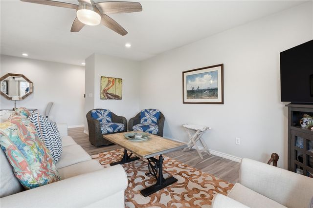 2404 Bayhouse Dr 2404, Rockport, TX 78382