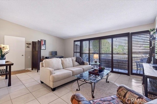 46 Calle Aragon T, Laguna Woods, CA 92637