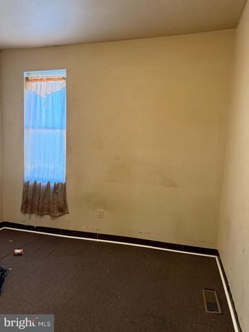 816 NORTH AVE E, Baltimore, MD 21202