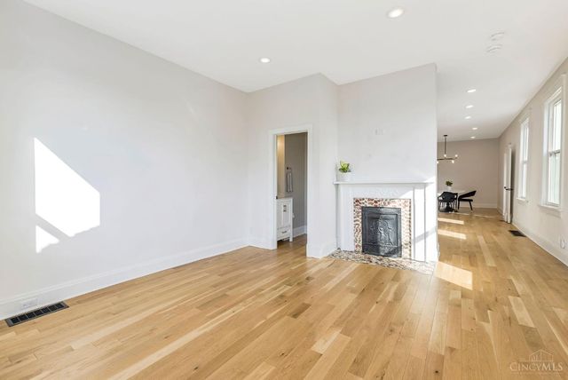 2832 Claypole Avenue, Cincinnati, OH 45204