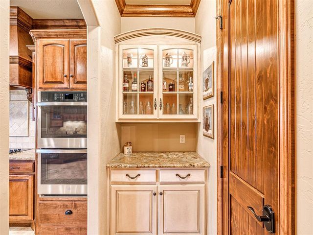 2405 Riva Way, Edmond, OK 73007