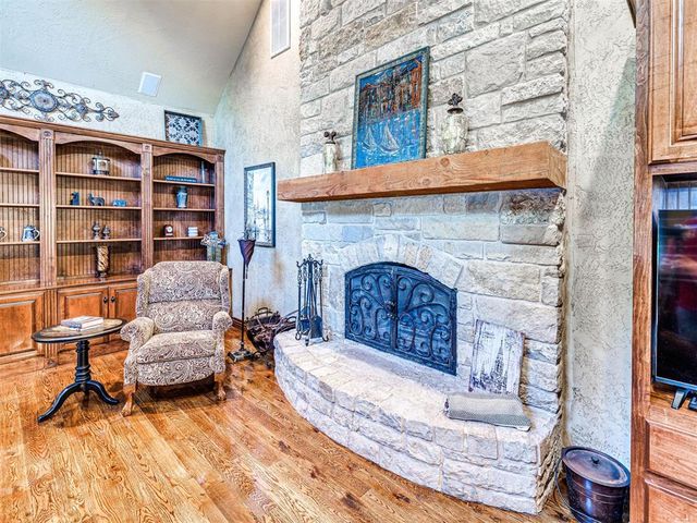 2405 Riva Way, Edmond, OK 73007