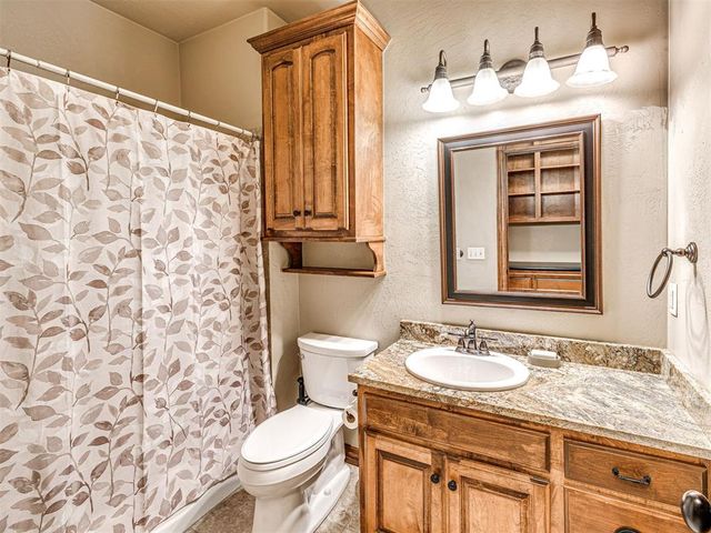 2405 Riva Way, Edmond, OK 73007