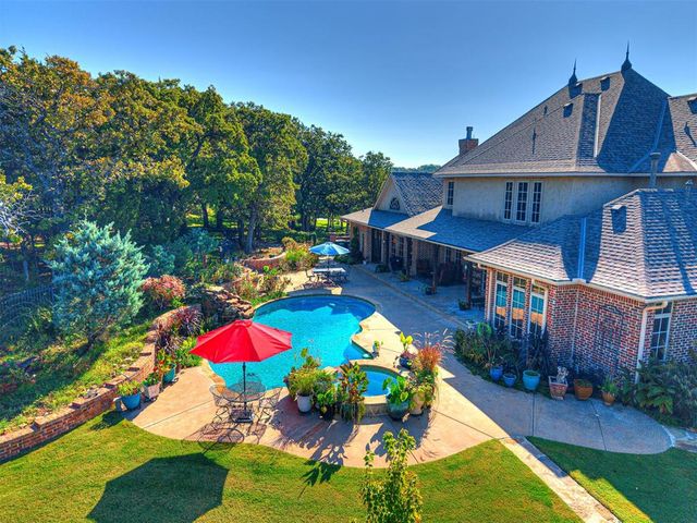 2405 Riva Way, Edmond, OK 73007