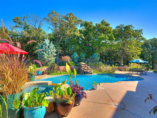 2405 Riva Way, Edmond, OK 73007