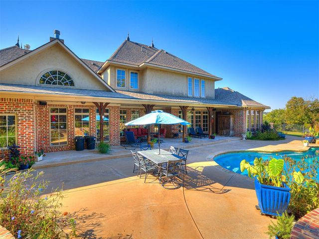 2405 Riva Way, Edmond, OK 73007