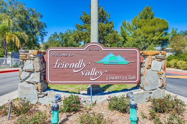 26832 Avenue Of The Oaks D, Newhall, CA 91321