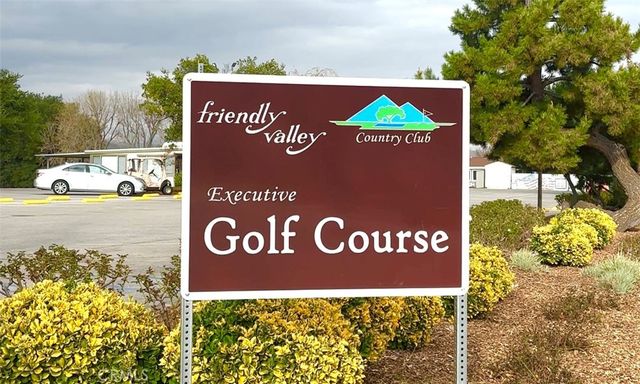 26832 Avenue Of The Oaks D, Newhall, CA 91321