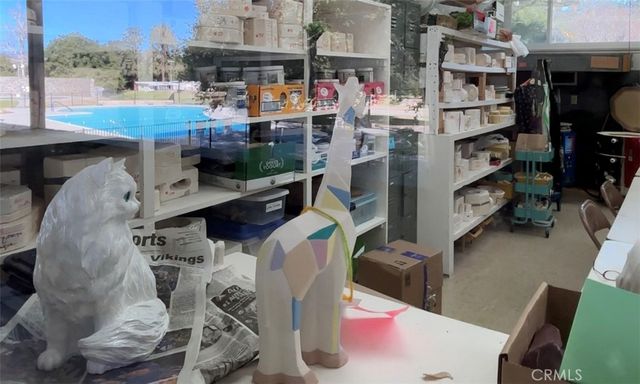 26832 Avenue Of The Oaks D, Newhall, CA 91321