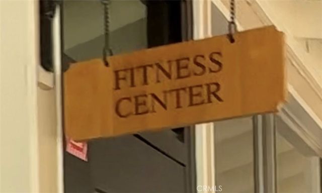 26832 Avenue Of The Oaks D, Newhall, CA 91321