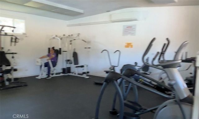 26832 Avenue Of The Oaks D, Newhall, CA 91321