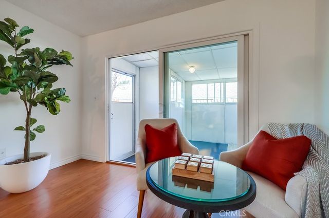 26832 Avenue Of The Oaks D, Newhall, CA 91321