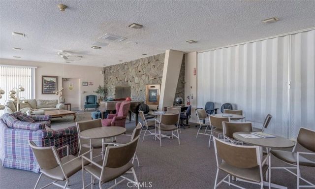 26832 Avenue Of The Oaks D, Newhall, CA 91321