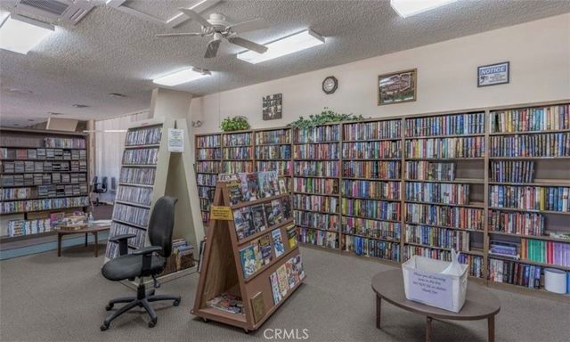 26832 Avenue Of The Oaks D, Newhall, CA 91321