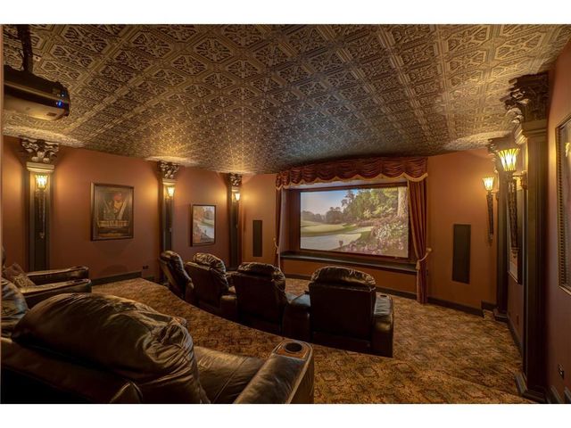 327 Lindsay Road, Hudson, WI 54016
