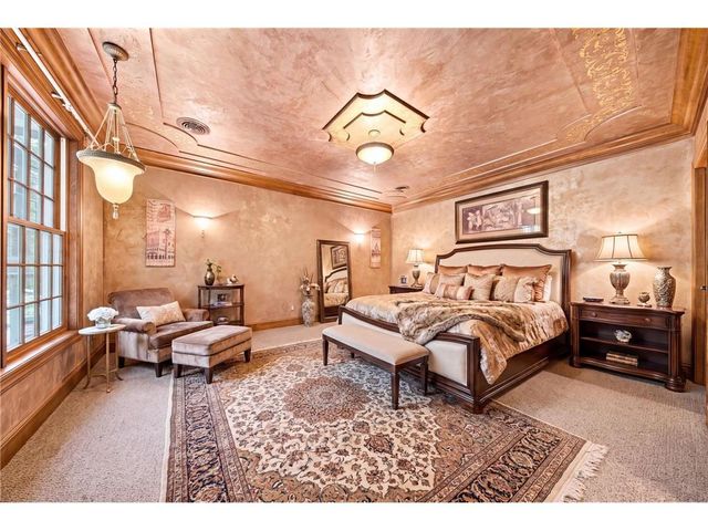 327 Lindsay Road, Hudson, WI 54016
