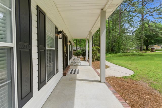 108 Hickory Cir., Petal, MS 39465