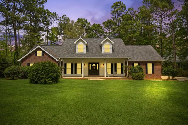 108 Hickory Cir., Petal, MS 39465