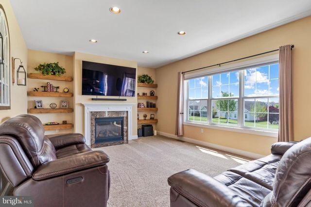 50 DANBURY DR, Mechanicsburg, PA 17050