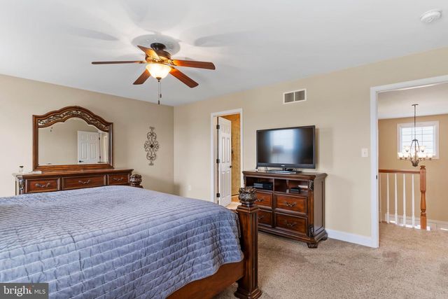 50 DANBURY DR, Mechanicsburg, PA 17050
