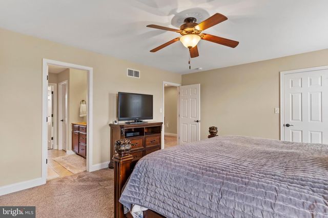 50 DANBURY DR, Mechanicsburg, PA 17050