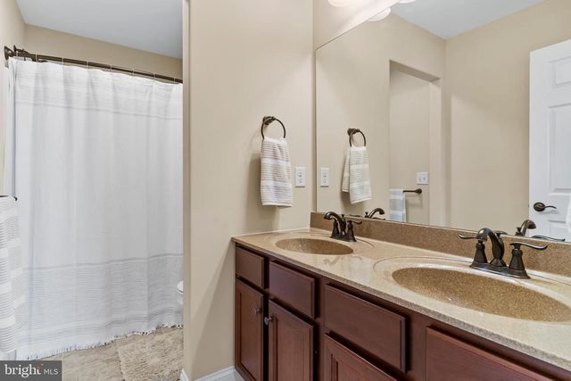 50 DANBURY DR, Mechanicsburg, PA 17050