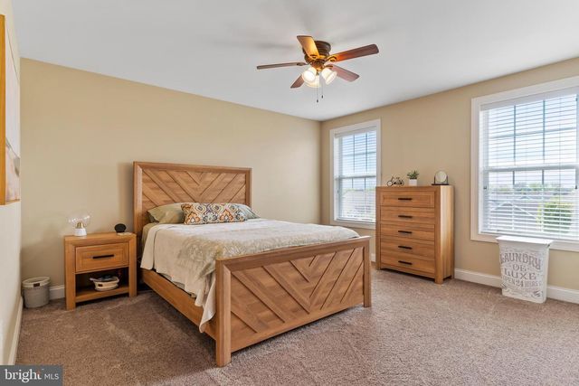 50 DANBURY DR, Mechanicsburg, PA 17050