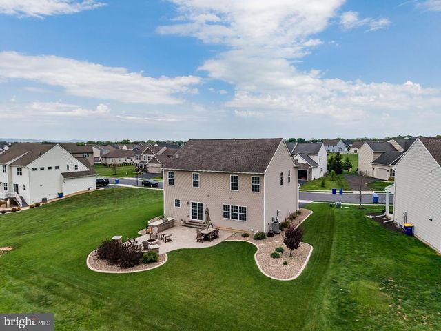 50 DANBURY DR, Mechanicsburg, PA 17050
