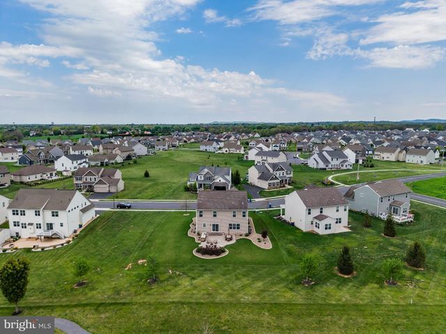 50 DANBURY DR, Mechanicsburg, PA 17050
