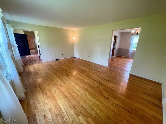 180 Atterbury Boulevard, Hudson, OH 44236